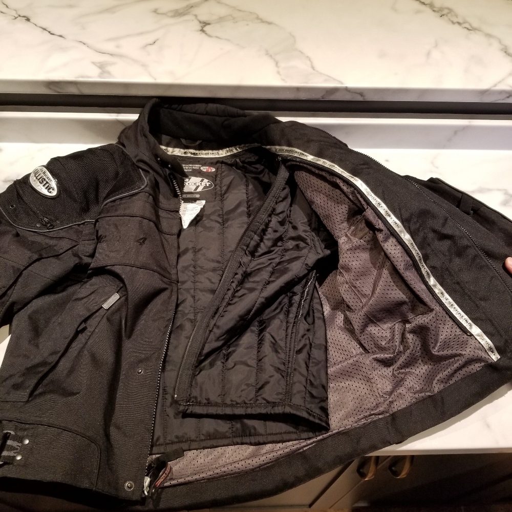 Motorcycle jacket - Picture 6 of 7
